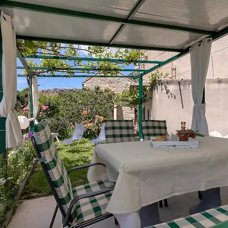 Hébergement de vacances House Olive *